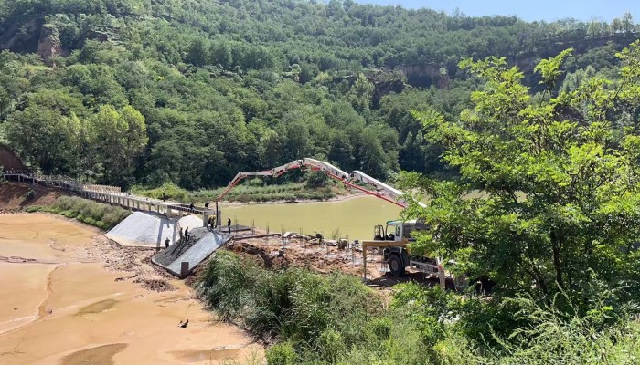 國慶攻堅(jiān)正當(dāng)時(shí)！正寧縣四郎河項(xiàng)目沖刺收尾，奏響生態(tài)治理收官強(qiáng)音